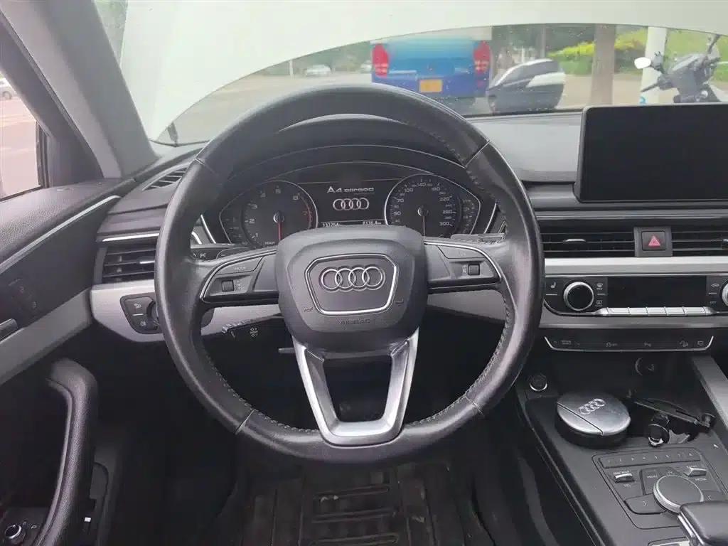 2017 Audi A4 Imported Model 45 TFSI allroad quattro Fashion Edition — миниатюра 3