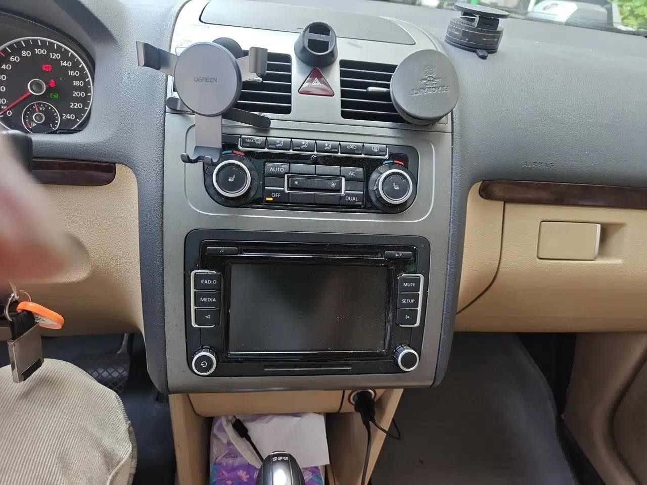 Volkswagen Touran 2011 1.4T DSG ZhiZhen Edition 5 Seats — миниатюра 14