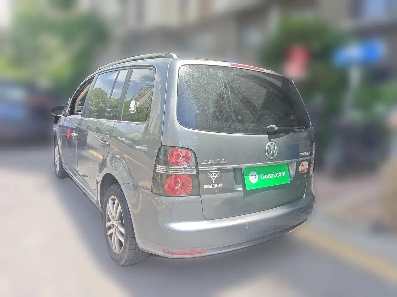 Volkswagen Touran 2011 1.4T DSG ZhiZhen Edition 5 Seats — миниатюра 4