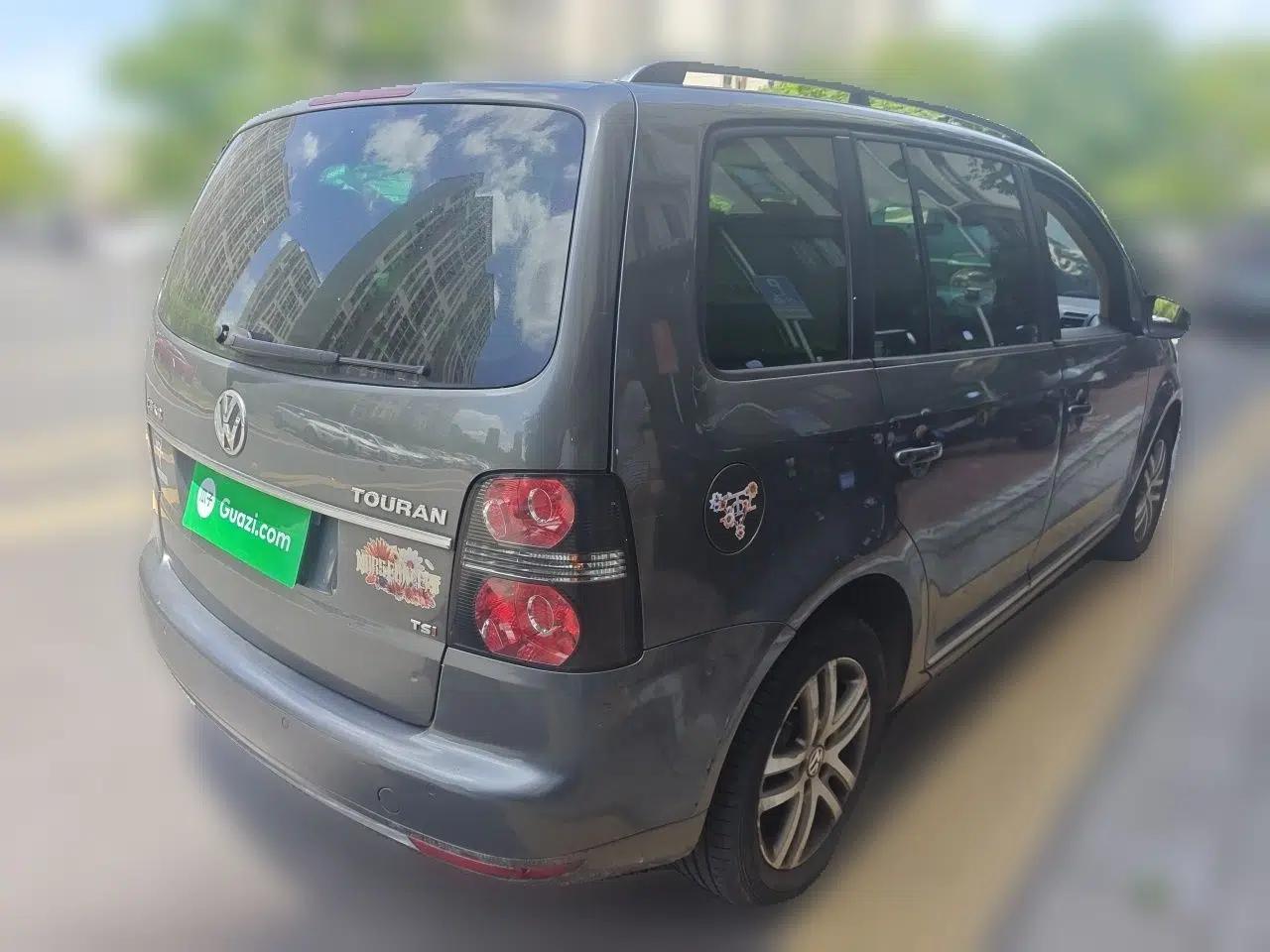 Volkswagen Touran 2011 1.4T DSG ZhiZhen Edition 5 Seats — миниатюра 6
