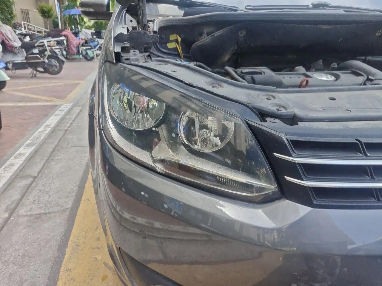 Volkswagen Touran 2011 1.4T DSG ZhiZhen Edition 5 Seats — миниатюра 7