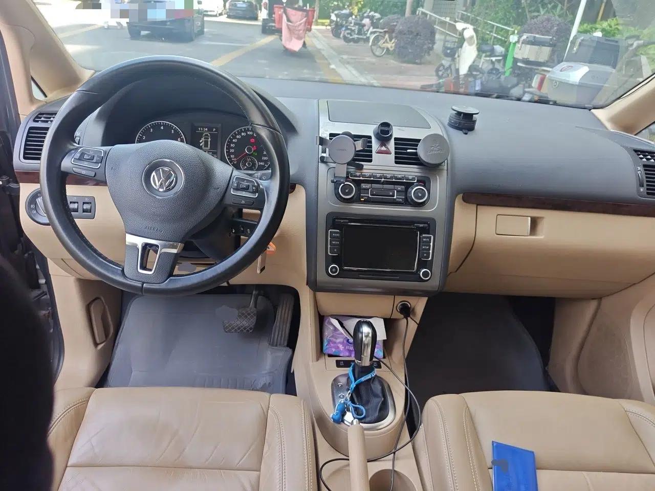 Volkswagen Touran 2011 1.4T DSG ZhiZhen Edition 5 Seats — миниатюра 10