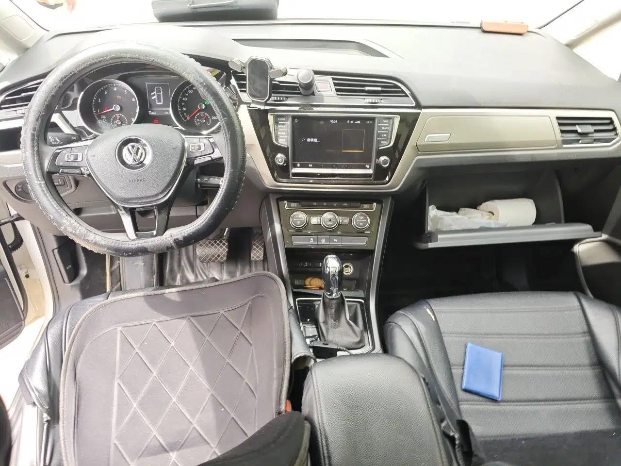 Volkswagen Touran 2018 Volkswagen Touran L 280TSI DSG Comfort Edition 7 Seats China VI Standard — миниатюра 10