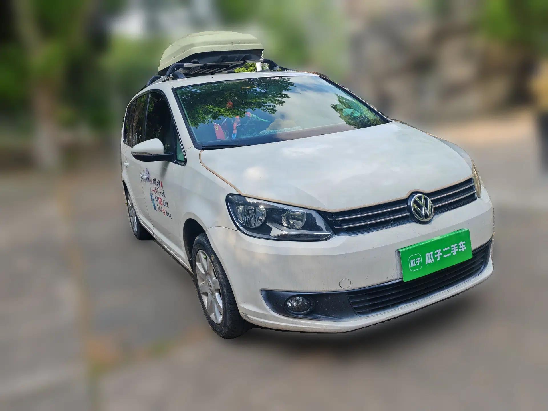 Volkswagen Touran 2018 Volkswagen Touran L 1.6L Manual Trend Edition — миниатюра 3