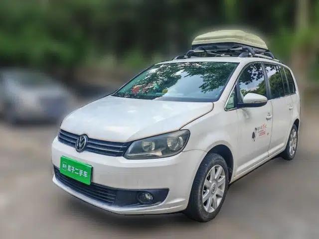 Volkswagen Touran 2018 Volkswagen Touran L 1.6L Manual Trend Edition