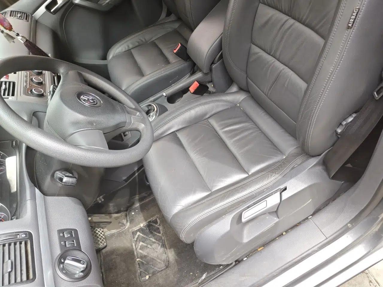 Volkswagen Touran 2013 1.4T DSG Comfort Edition 5-Seater — миниатюра 16
