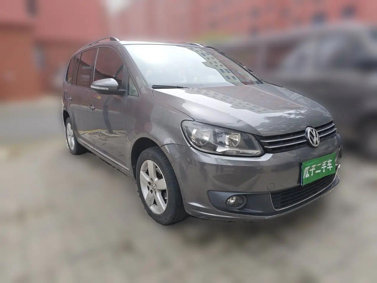 Volkswagen Touran 2013 1.4T DSG Comfort Edition 5-Seater — миниатюра 3