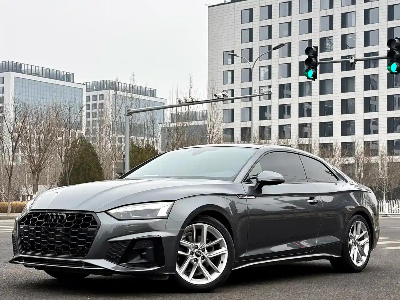 2022 Audi A5 Imported Coupe 40 TFSI Fashionable and Dynamic Model — миниатюра 1