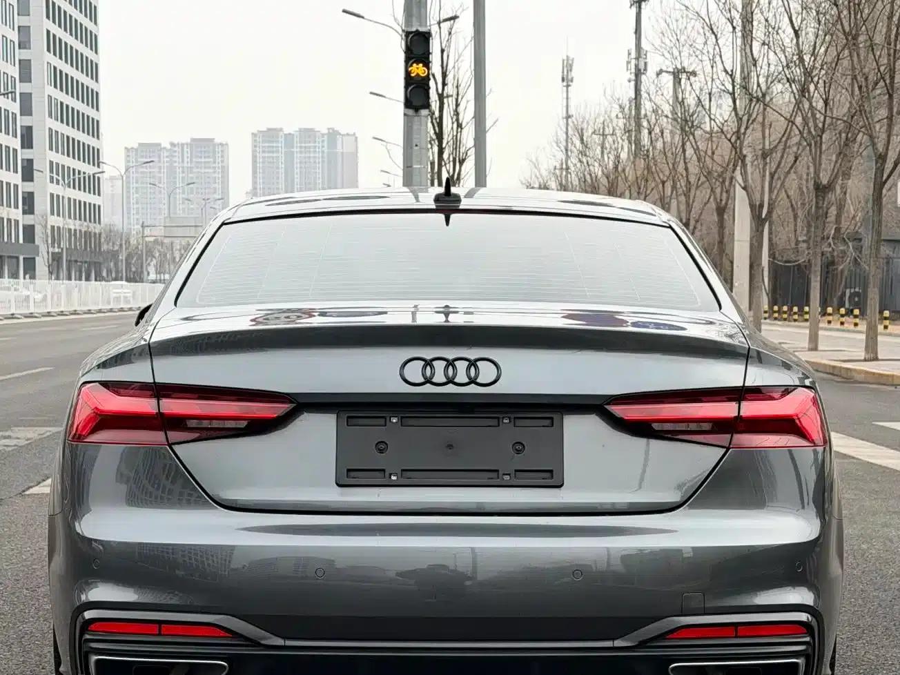 2022 Audi A5 Imported Coupe 40 TFSI Fashionable and Dynamic Model — миниатюра 3