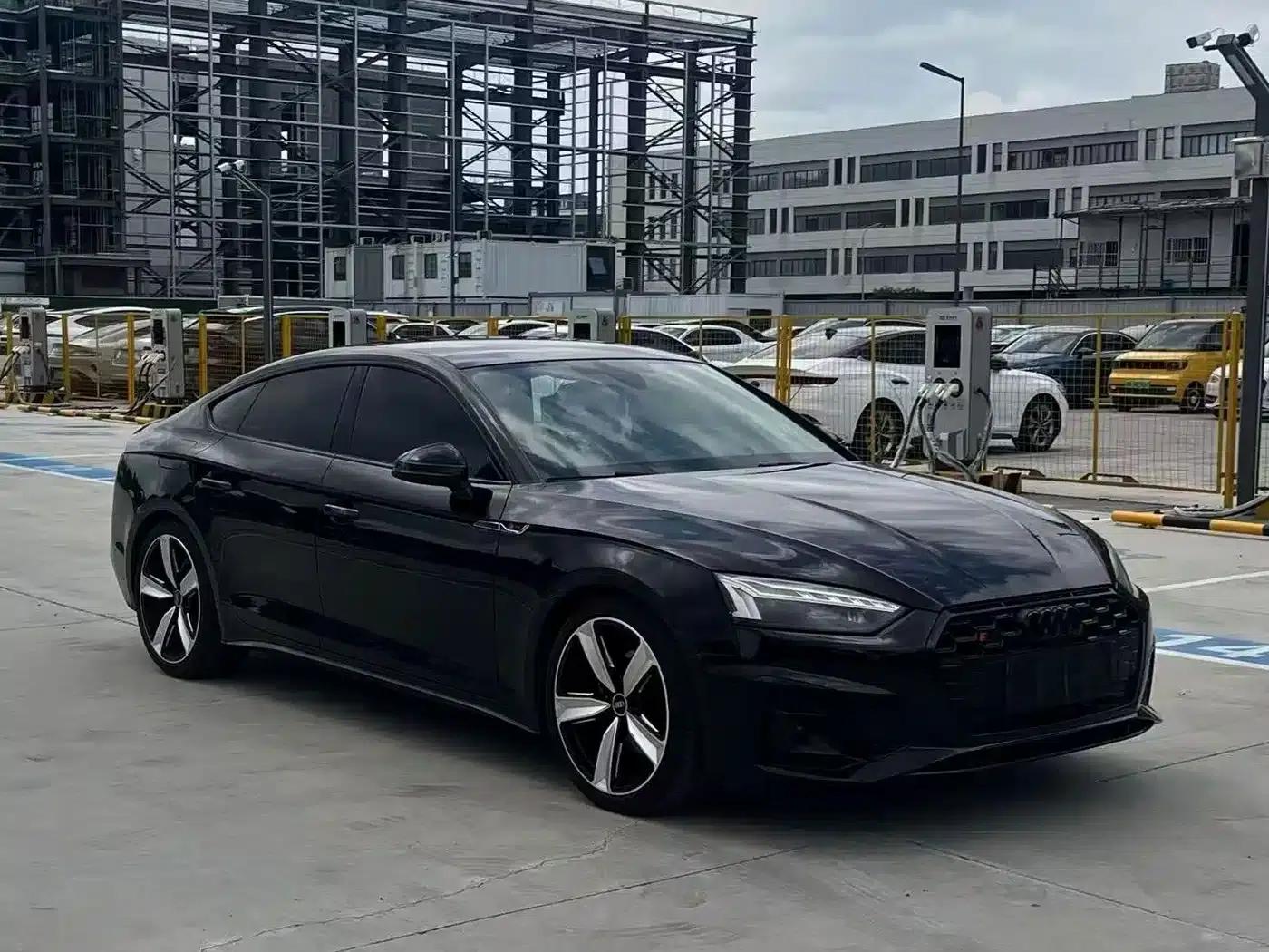2023 Audi A5 Sportback 40 TFSI (Imported) - Fashionable and Dynamic Model — миниатюра 3