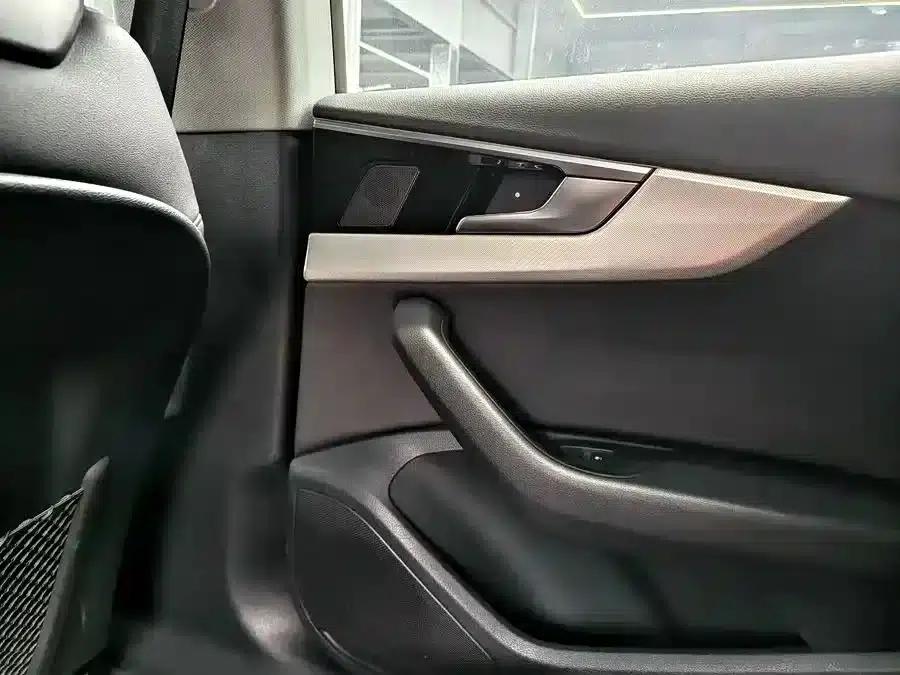 2022 Audi A5 Sportback 40 TFSI quattro Luxury Dynamic (Imported) — миниатюра 13