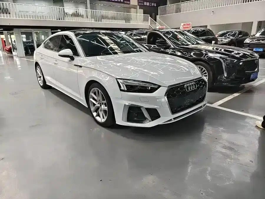 2022 Audi A5 Sportback 40 TFSI quattro Luxury Dynamic (Imported) — миниатюра 3