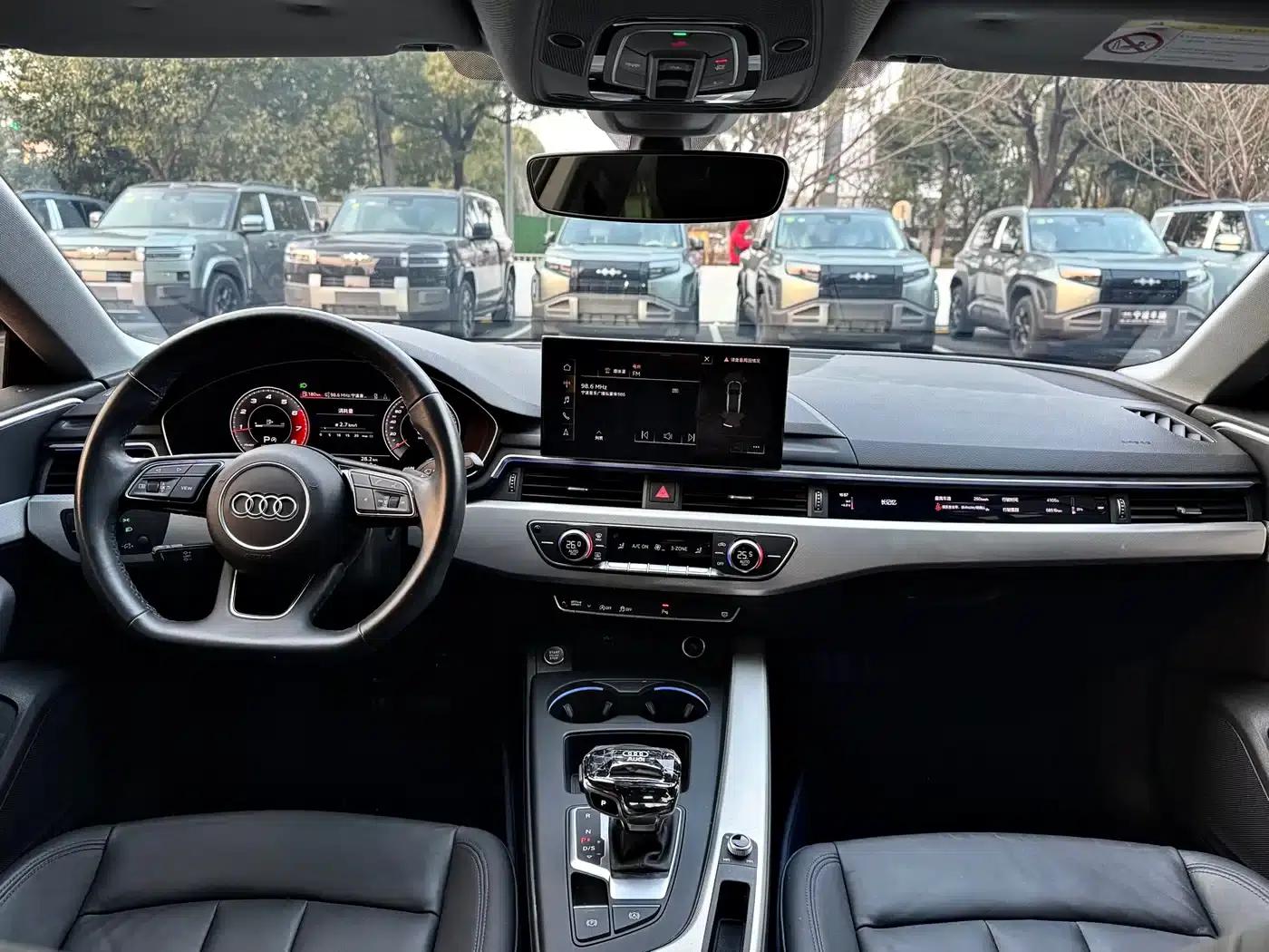 2022 Audi A5 Sportback 40 TFSI (Imported) - Fashionable and Dynamic Model — миниатюра 6