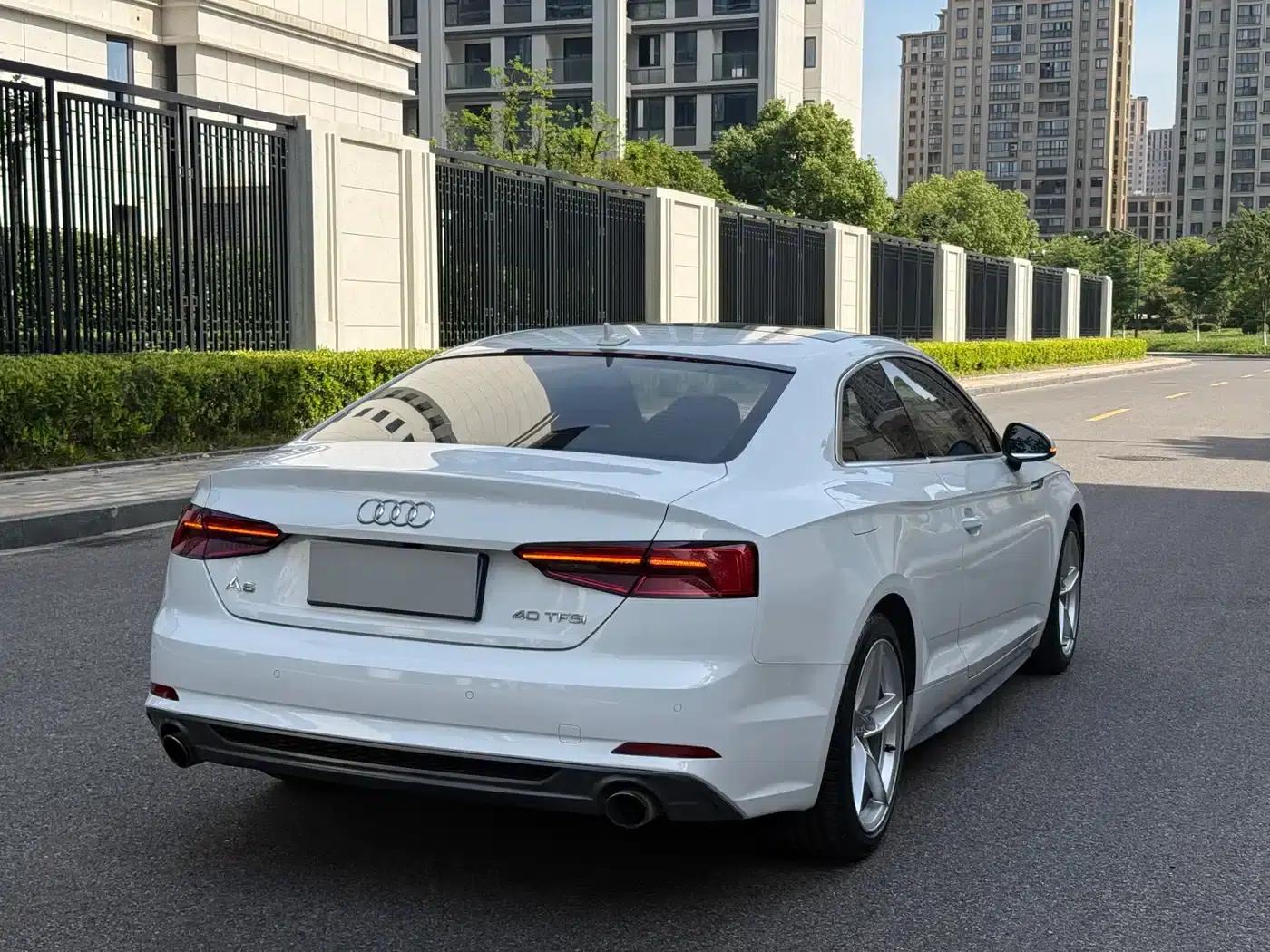 2017 Audi A5 Imported Coupe 40 TFSI Fashion Edition — миниатюра 5