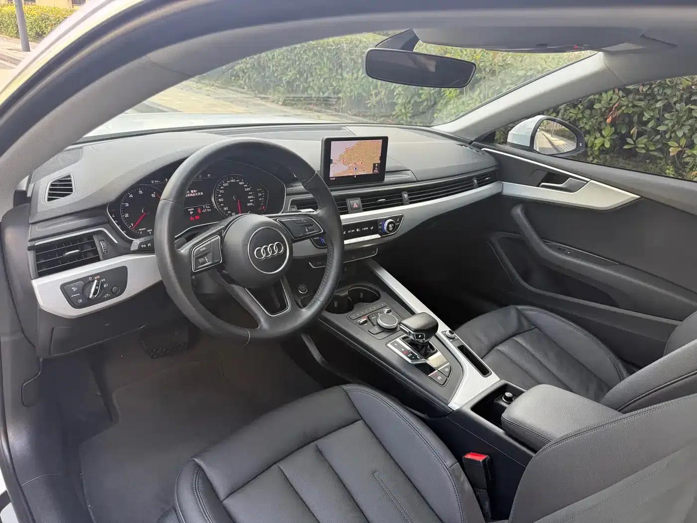 2017 Audi A5 Imported Coupe 40 TFSI Fashion Edition — миниатюра 8