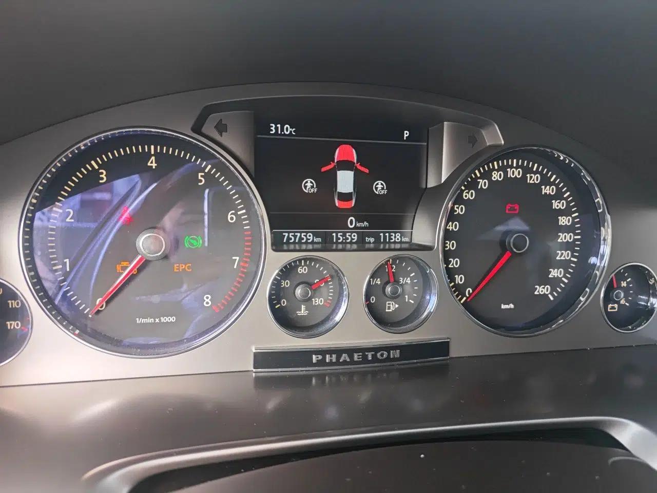 Volkswagen Phaeton 2011 3.6L V6 5-Seater Extended Comfort Version — миниатюра 12
