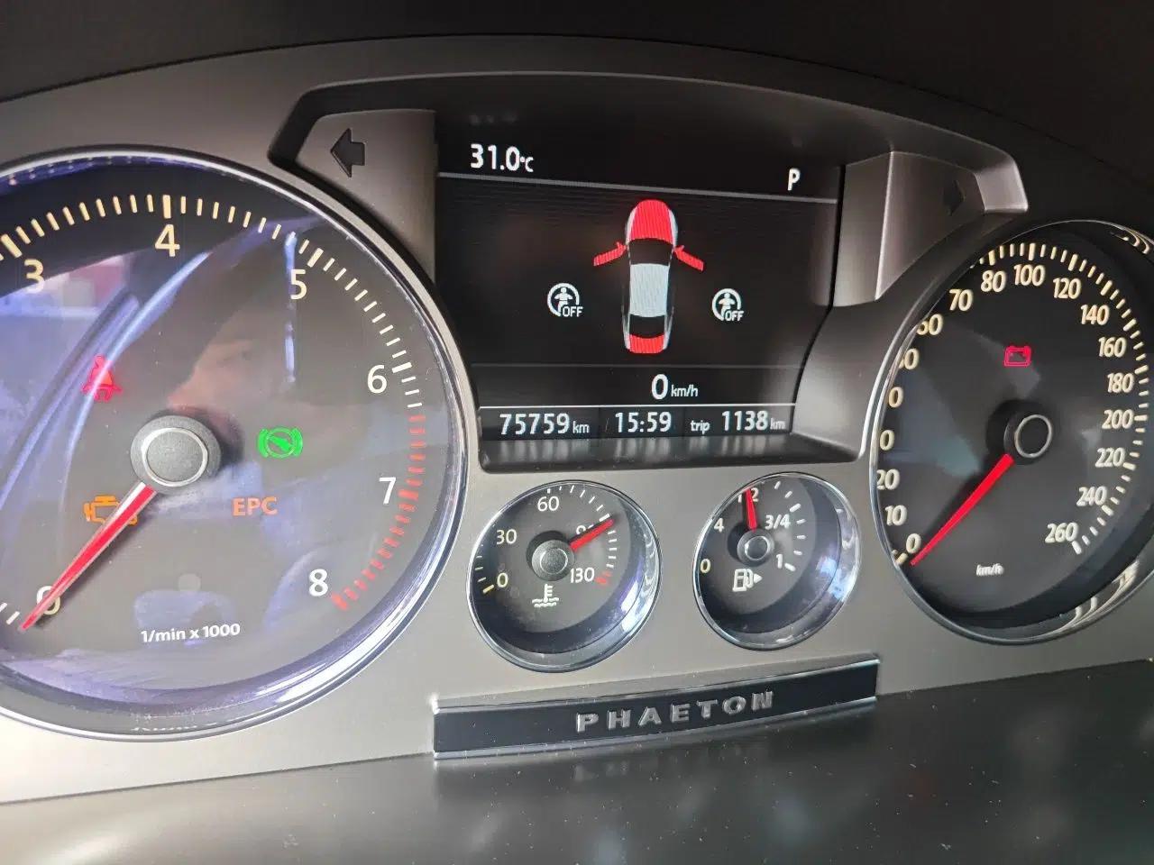 Volkswagen Phaeton 2011 3.6L V6 5-Seater Extended Comfort Version — миниатюра 13