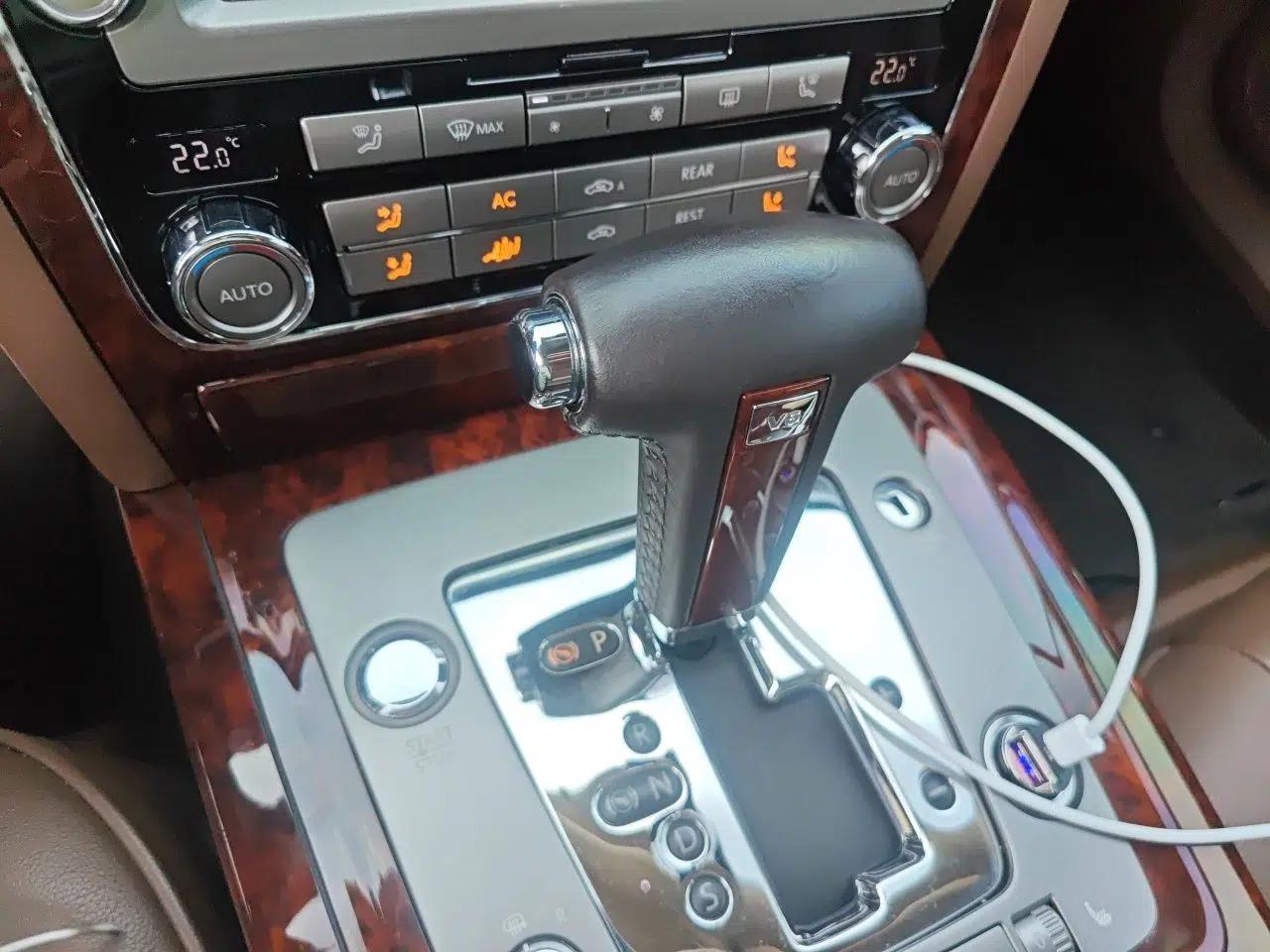 Volkswagen Phaeton 2011 3.6L V6 5-Seater Extended Comfort Version — миниатюра 15