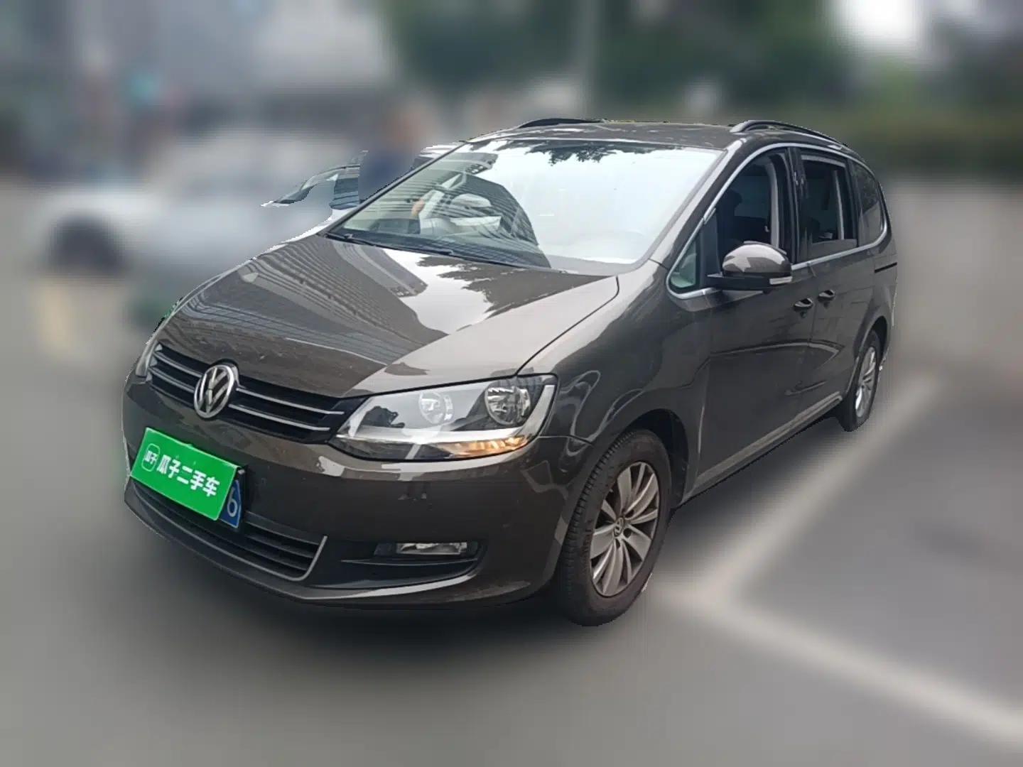 Volkswagen Sharan 2018 280TSI Enjoyment Model 7 Seats — миниатюра 1