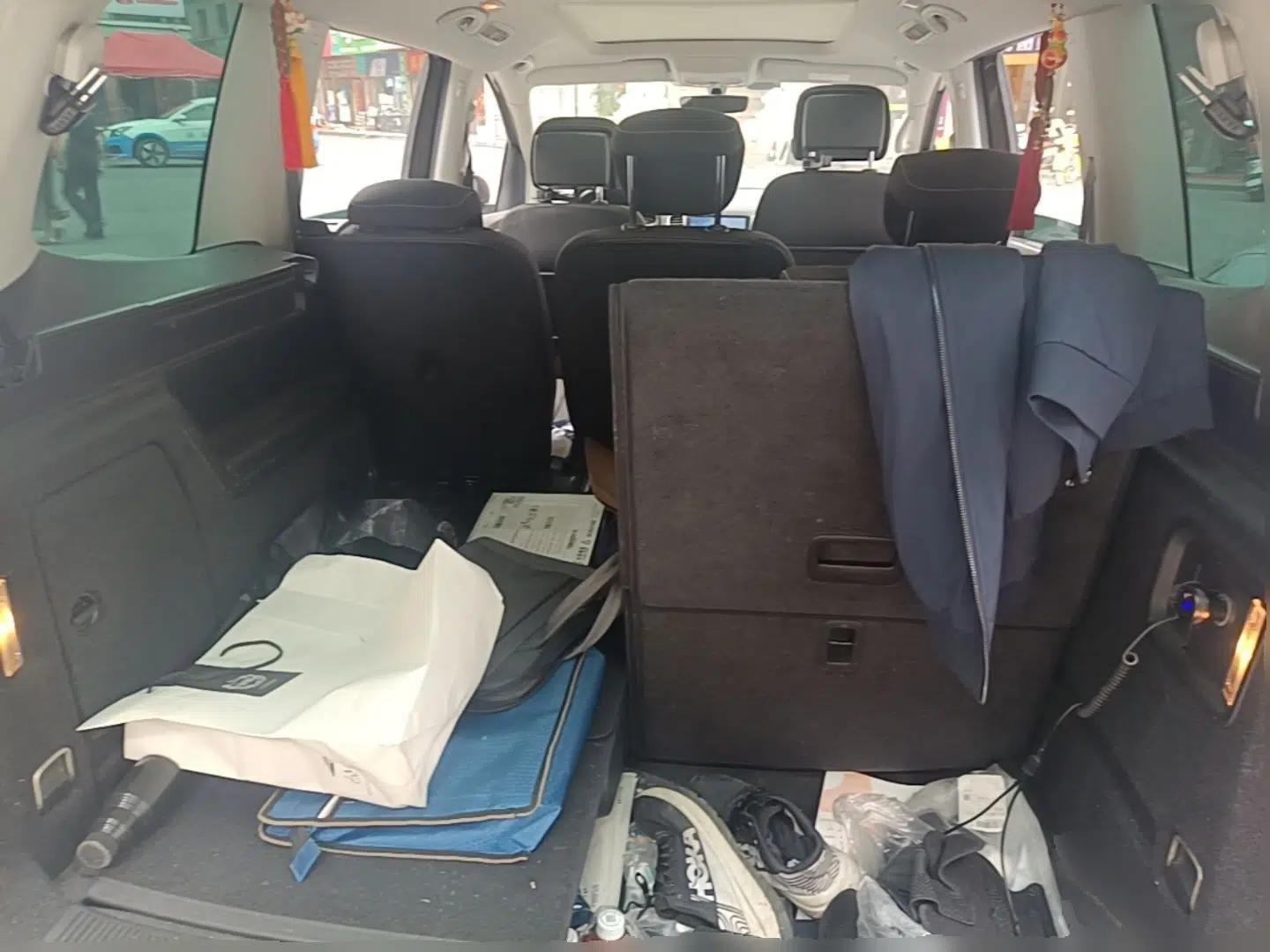 Volkswagen Sharan 2018 280TSI Enjoyment Model 7 Seats — миниатюра 20