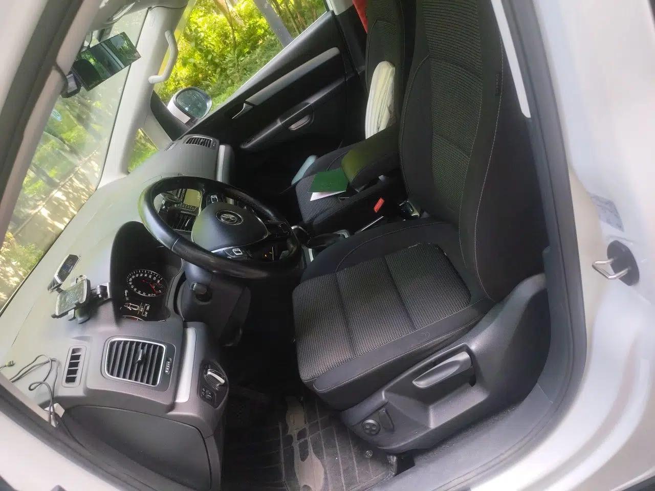 Volkswagen Sharan 2016 380TSI Comfort Edition 7-Seater — миниатюра 16