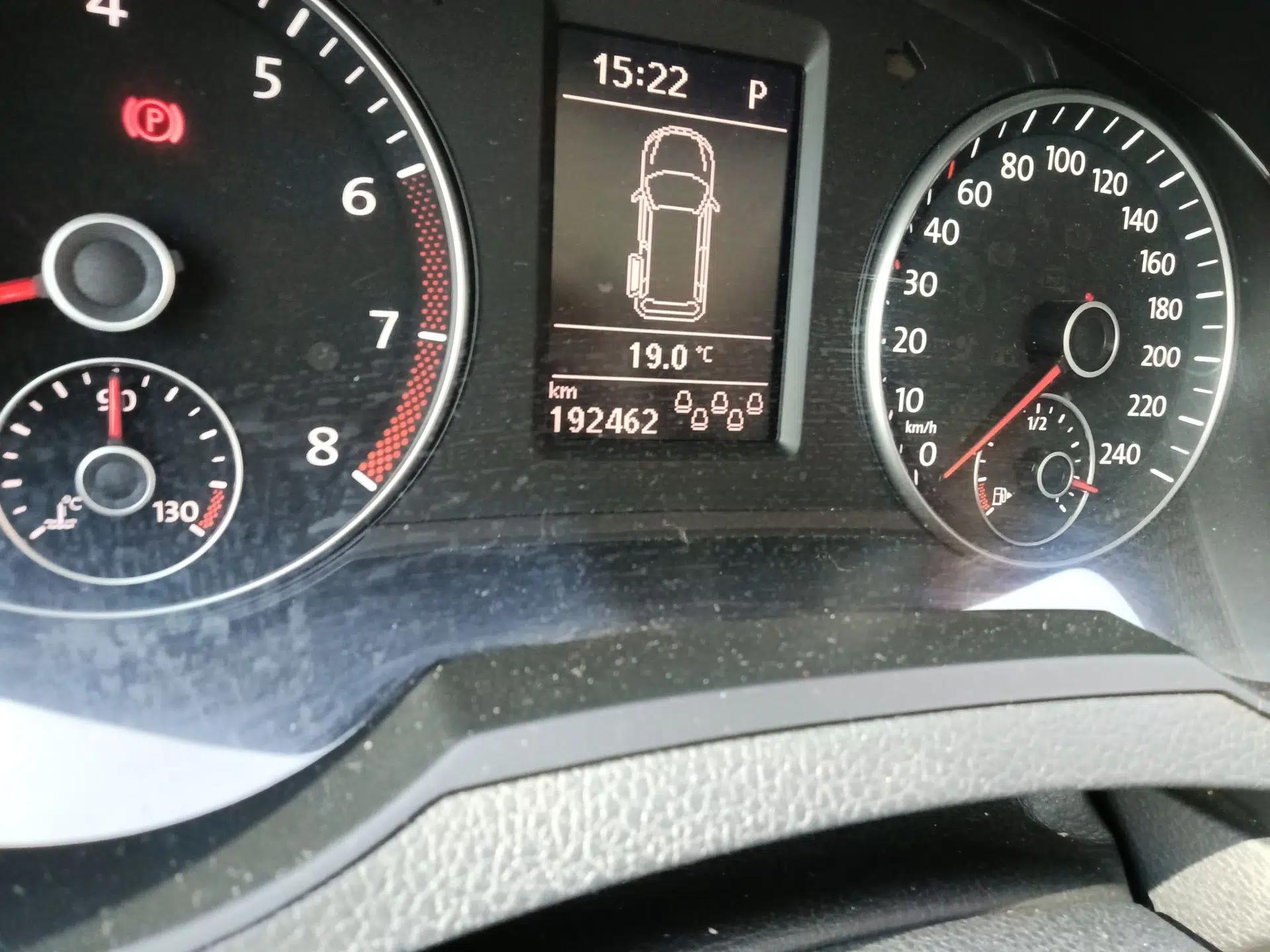 Volkswagen Sharan 2013 1.8TSI Standard Model — миниатюра 13