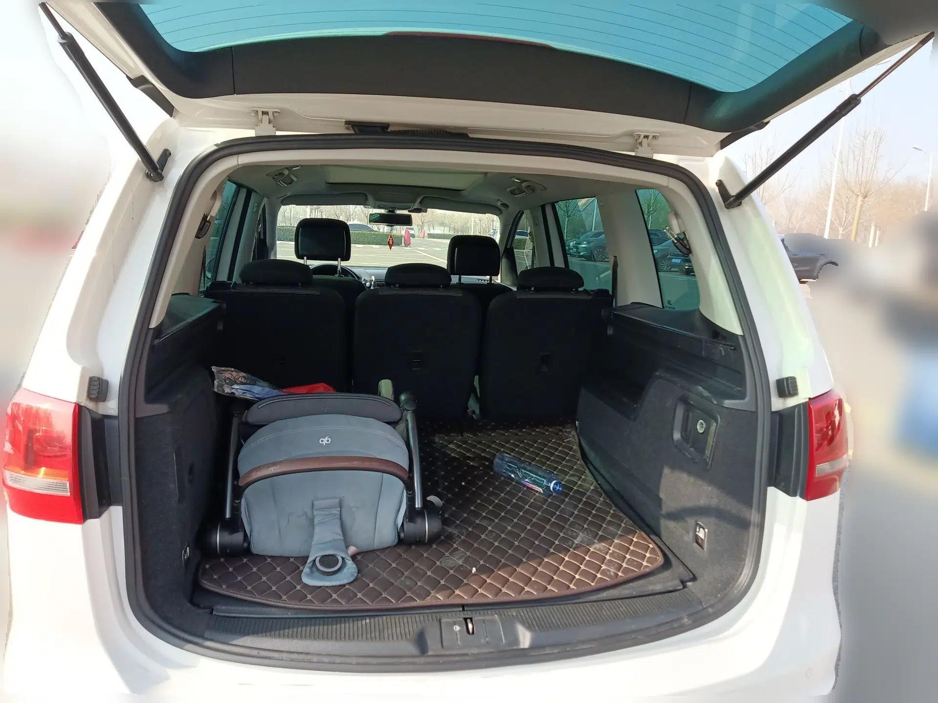 Volkswagen Sharan 2013 1.8TSI Standard Model — миниатюра 20
