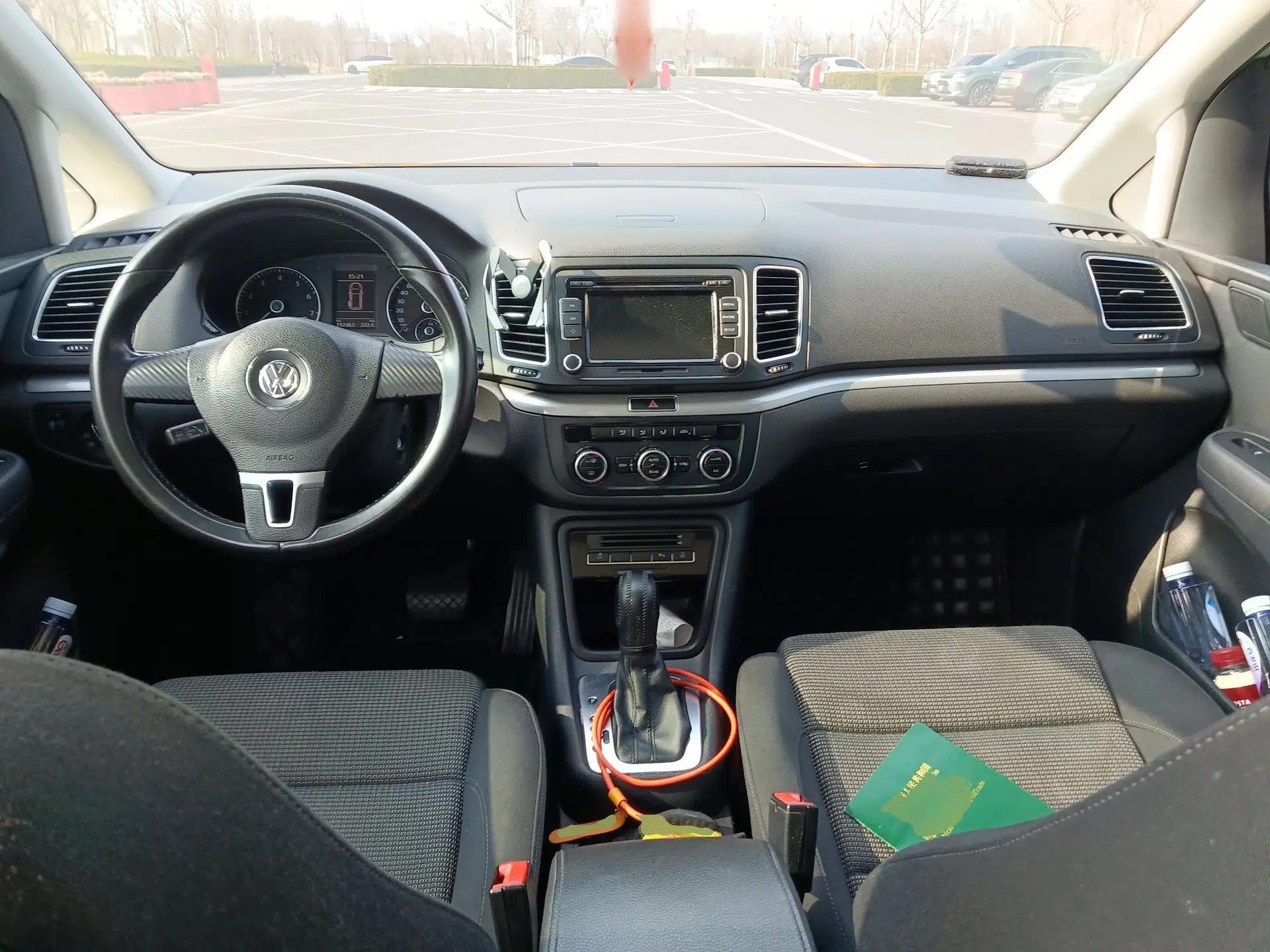 Volkswagen Sharan 2013 1.8TSI Standard Model — миниатюра 10