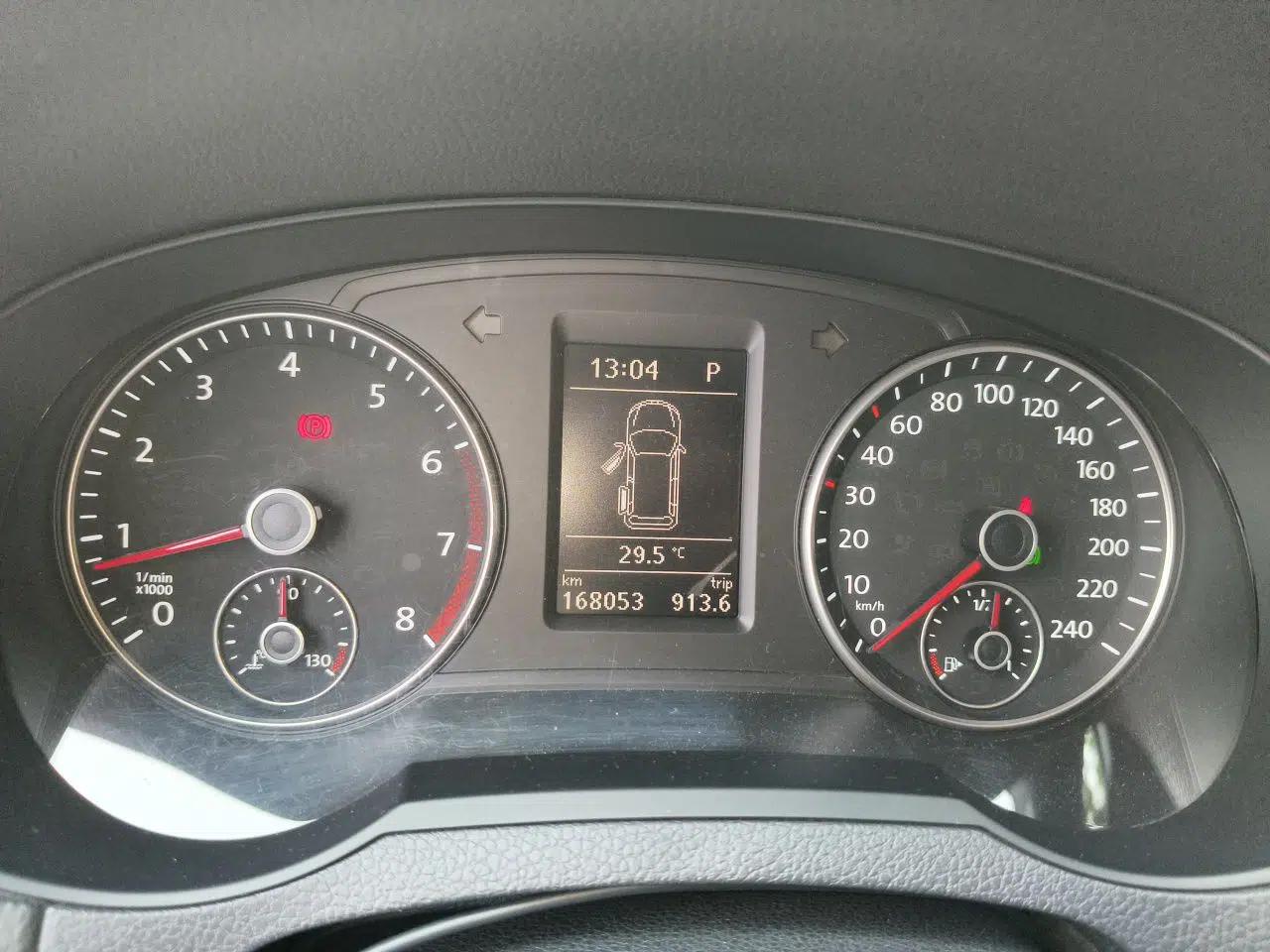 Volkswagen Sharan 2013 1.8TSI Standard Model — миниатюра 12