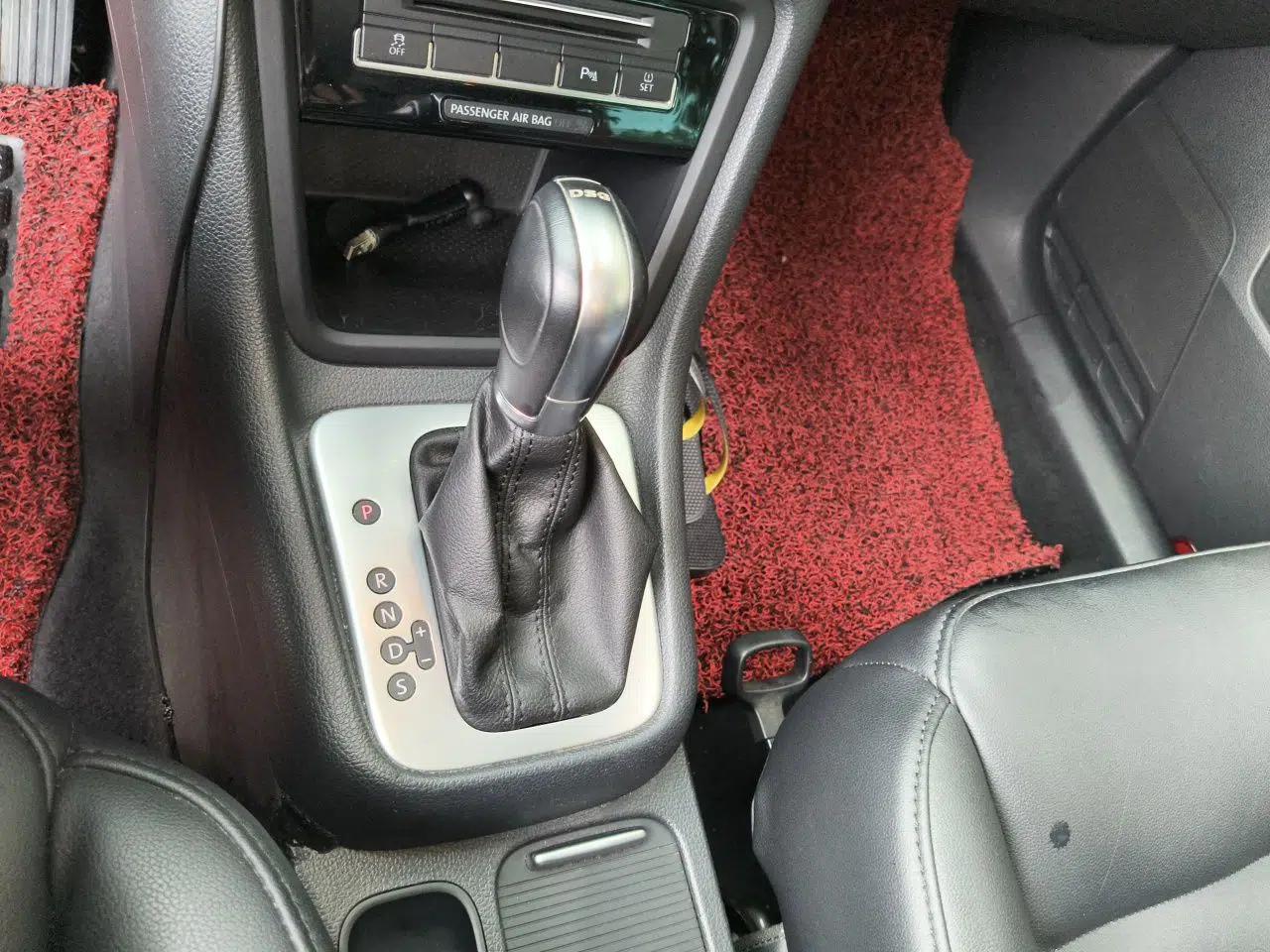 Volkswagen Sharan 2013 1.8TSI Standard Model — миниатюра 15