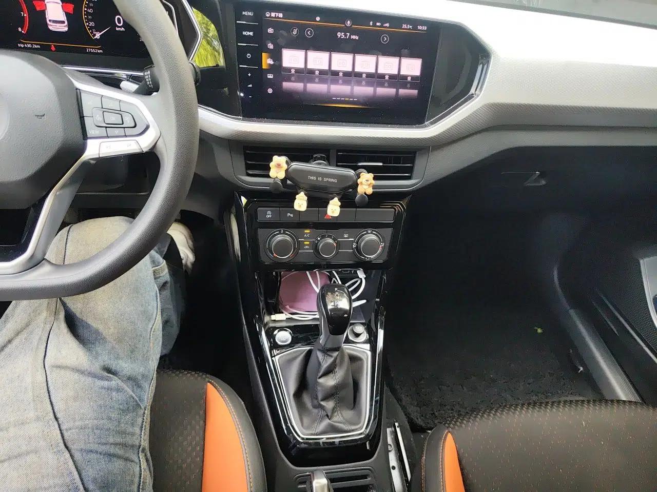 Volkswagen Tacqua 2021 1.5L Automatic Yue Zhi Lian Edition — миниатюра 14