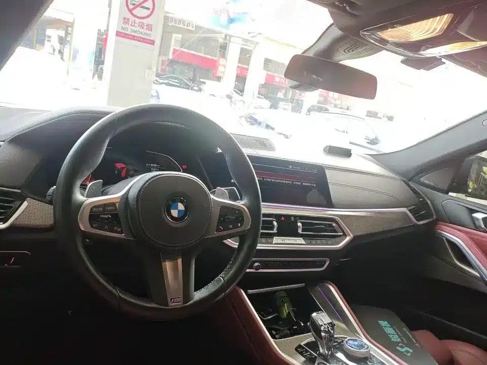 2022 BMW X6 xDrive40i M Sport Package — миниатюра 6