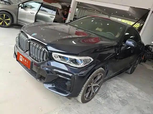 2022 BMW X6 xDrive40i M Sport Package