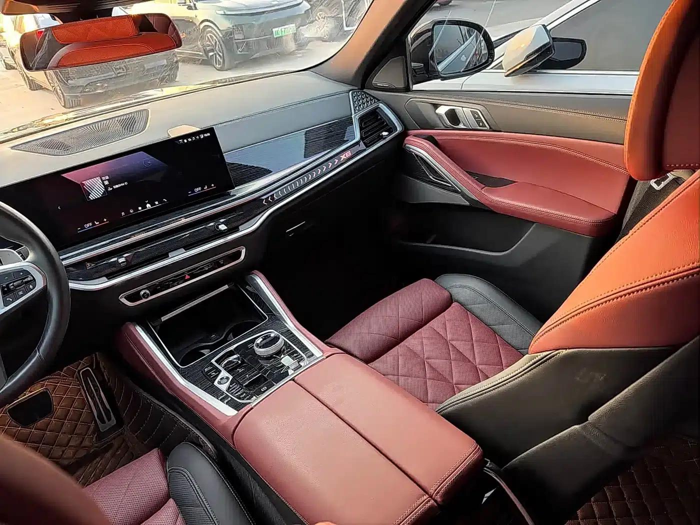 BMW X6 2023 xDrive40i Luxury M Sport Package — миниатюра 18