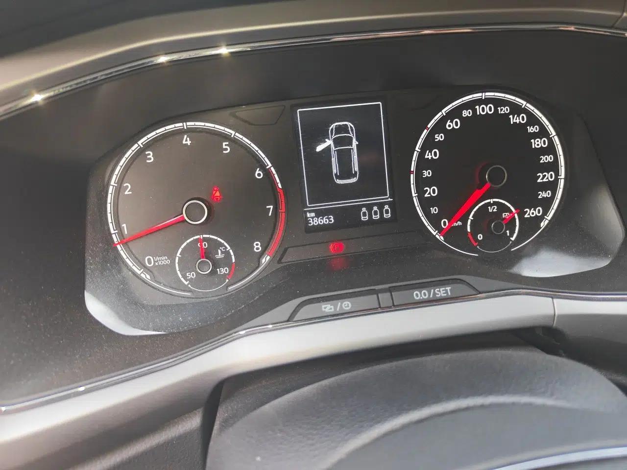 Volkswagen T-Cross 2020 1.5L Automatic Comfort Edition — миниатюра 13