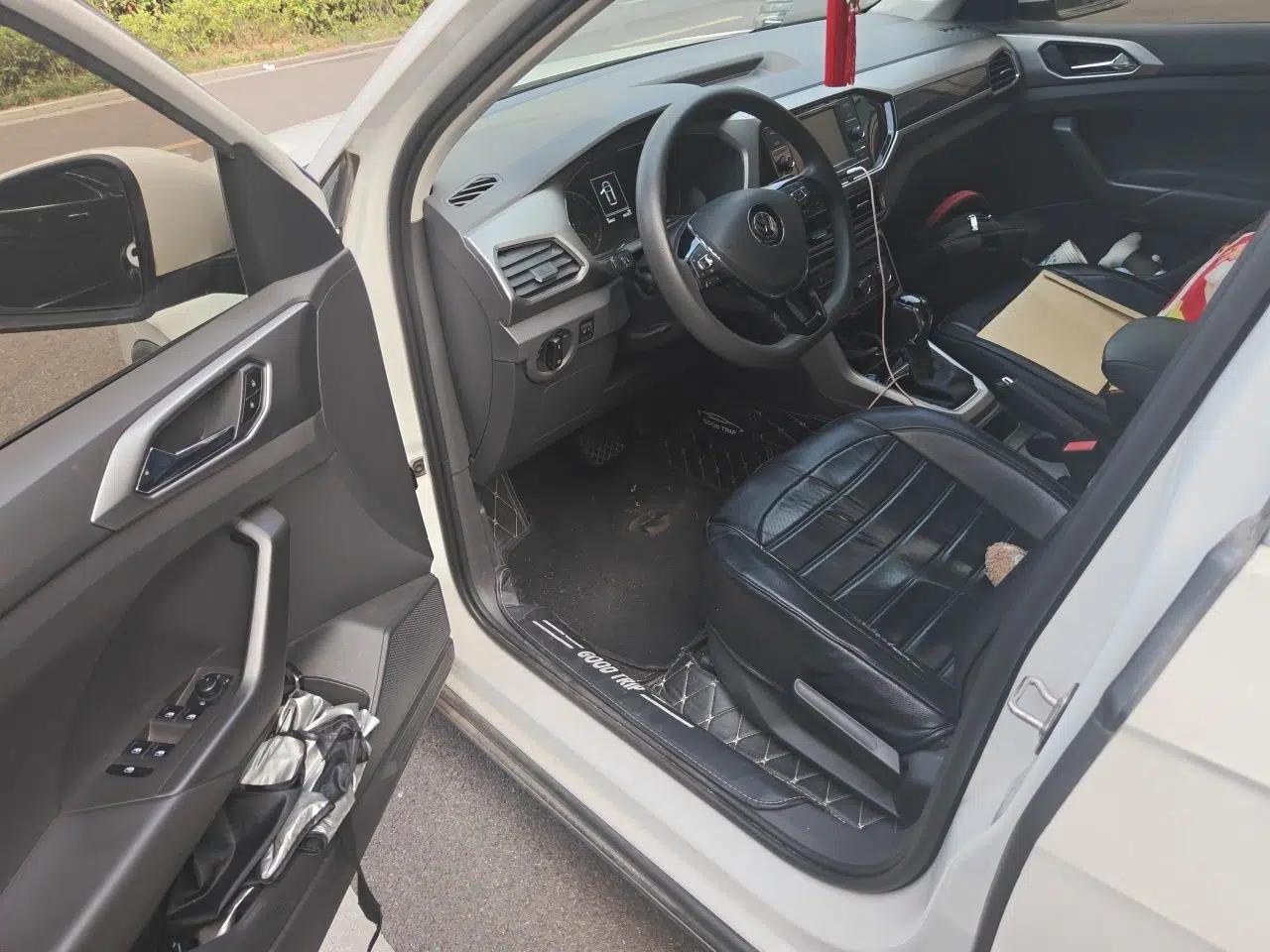 Volkswagen T-Cross 2020 1.5L Automatic Comfort Edition — миниатюра 17