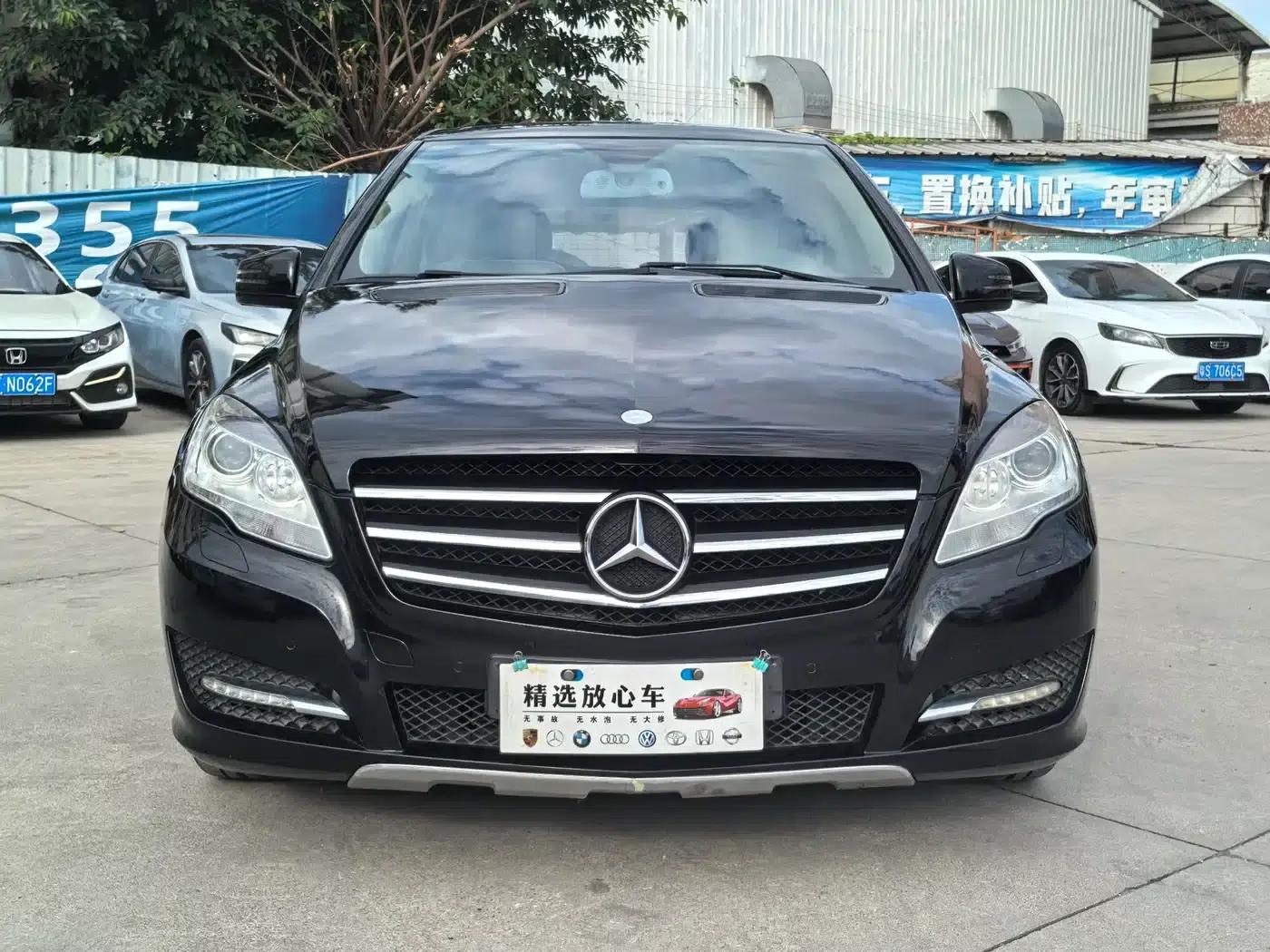 2011 Mercedes-Benz R-Class R 350 L 4MATIC — миниатюра 2