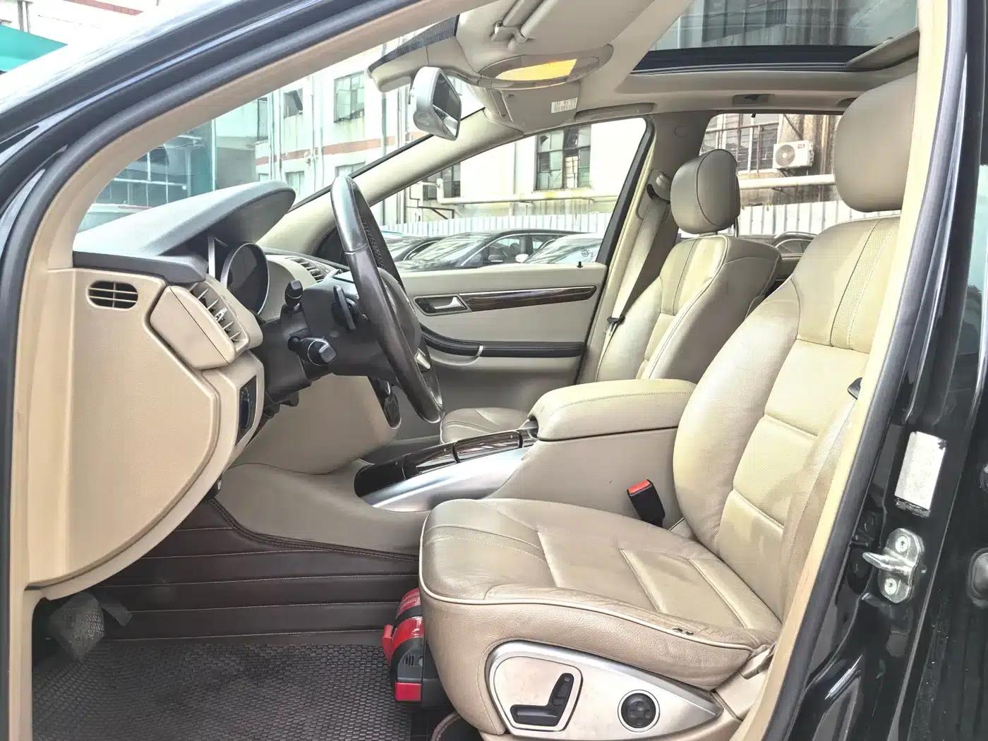 2011 Mercedes-Benz R-Class R 350 L 4MATIC — миниатюра 8
