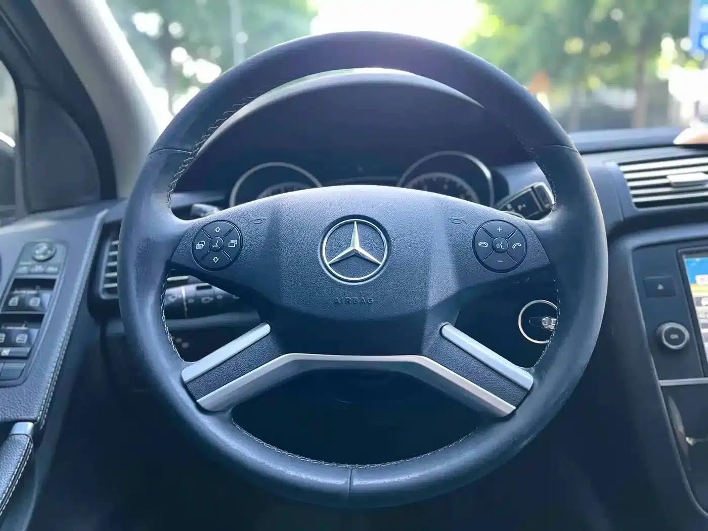 2017 Mercedes-Benz R-Class R 320 4MATIC Business Edition — миниатюра 29