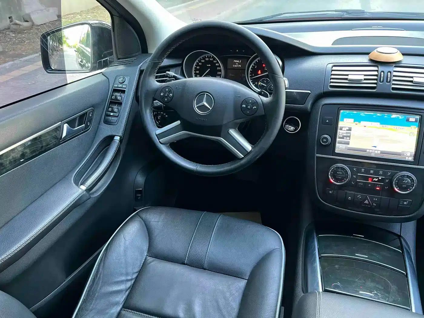2017 Mercedes-Benz R-Class R 320 4MATIC Business Edition — миниатюра 9