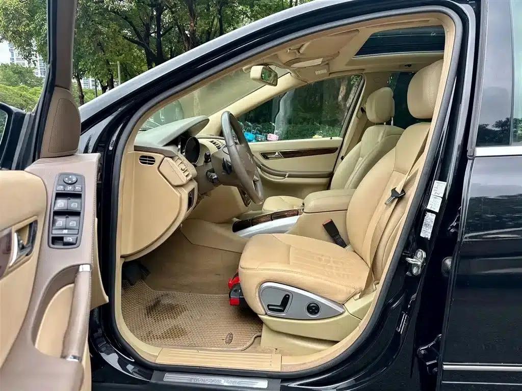 2010 Mercedes-Benz R-Class R 350 L 4MATIC Grand Edition — миниатюра 6