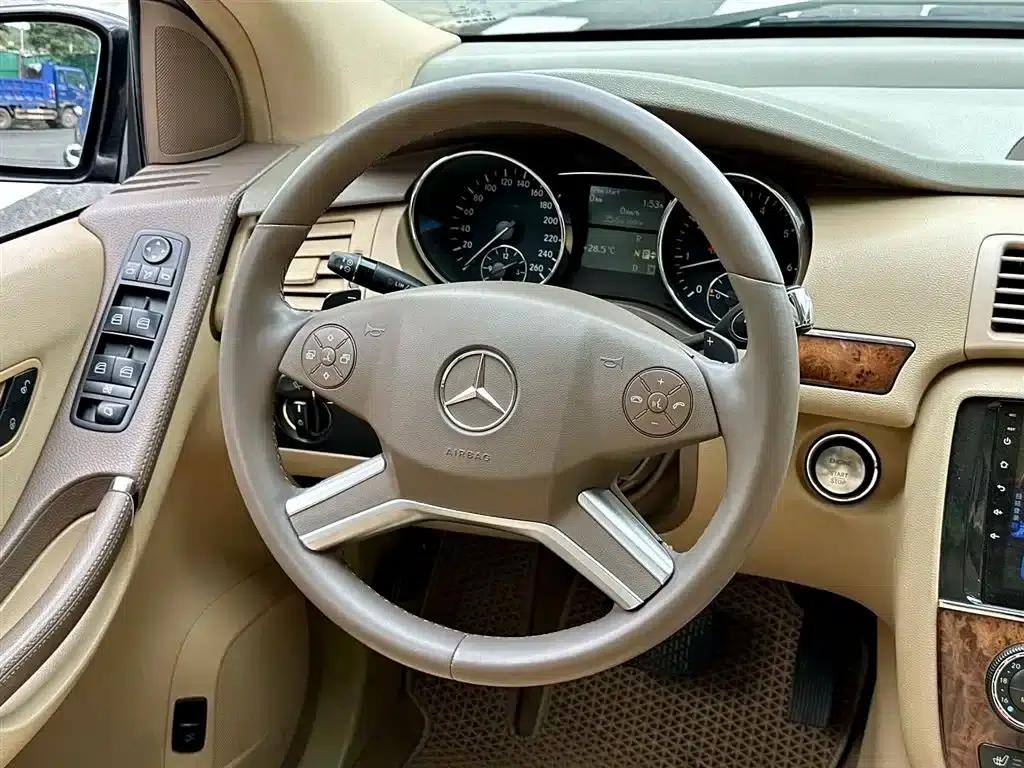 2010 Mercedes-Benz R-Class R 350 L 4MATIC Grand Edition — миниатюра 9