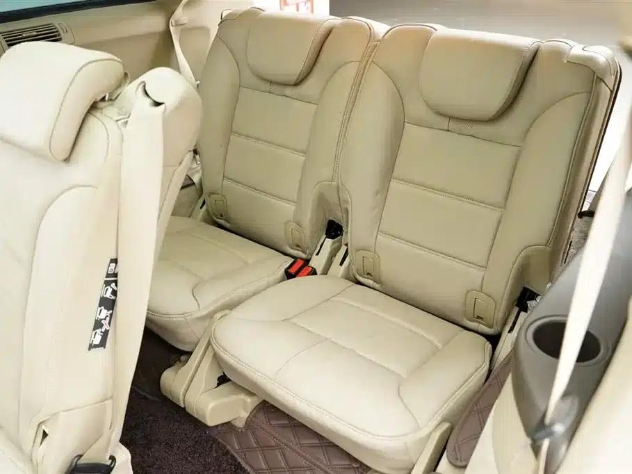 2017 Mercedes-Benz R-Class R 400 4MATIC Limited Edition — миниатюра 21