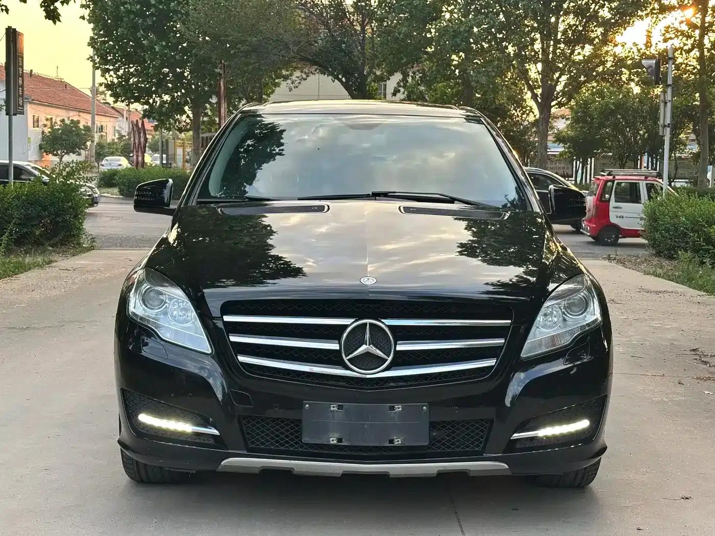 2017 Mercedes-Benz R-Class R 320 4MATIC Business Edition — миниатюра 2
