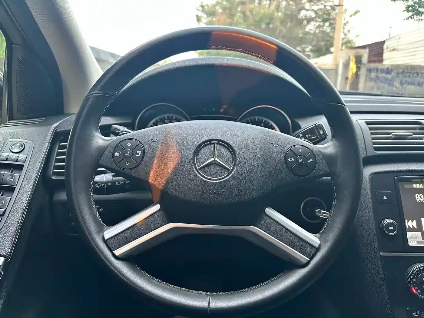2017 Mercedes-Benz R-Class R 320 4MATIC Business Edition — миниатюра 11