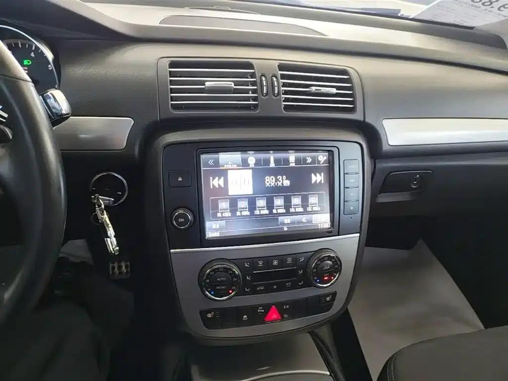 2014 Mercedes-Benz R-Class R 320 4MATIC Business Edition — миниатюра 13
