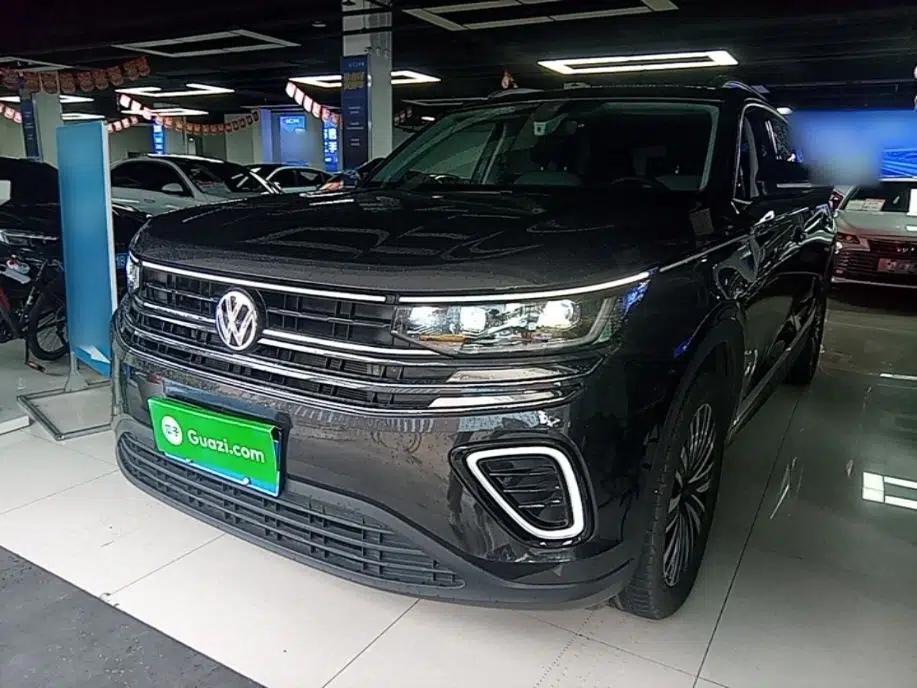 Volkswagen Tavendor 2024 330TSI Luxury Touring Edition — миниатюра 1