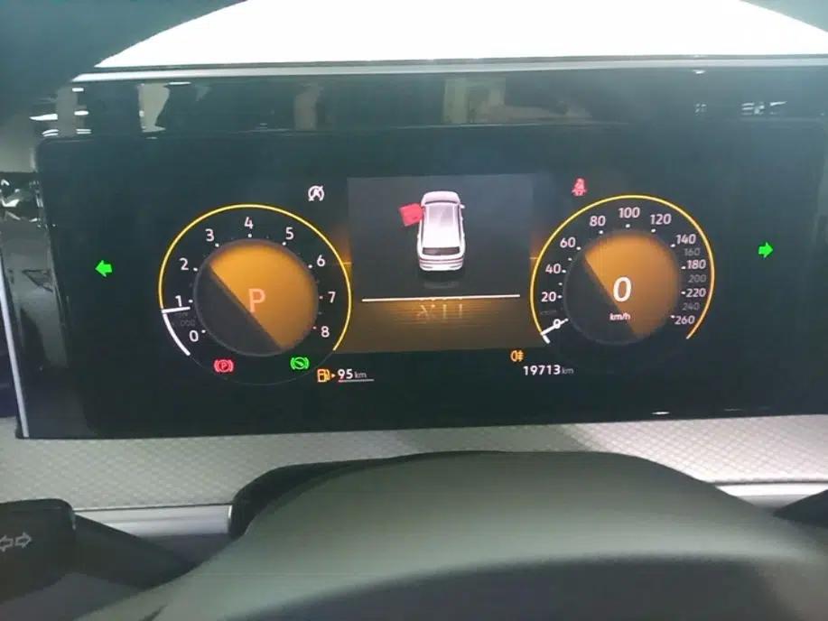Volkswagen Tavendor 2024 330TSI Luxury Touring Edition — миниатюра 14
