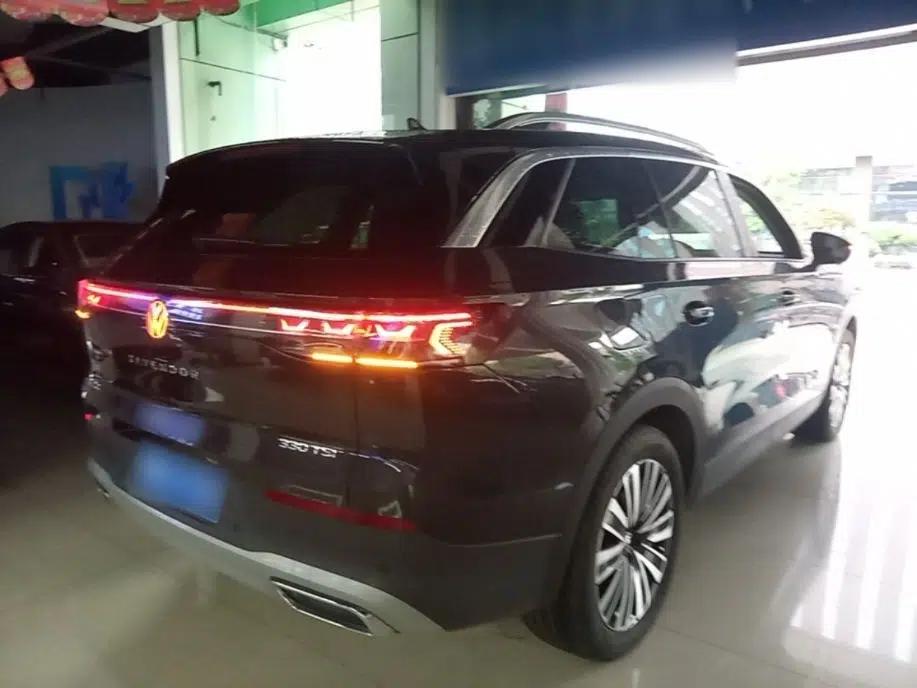 Volkswagen Tavendor 2024 330TSI Luxury Touring Edition — миниатюра 4