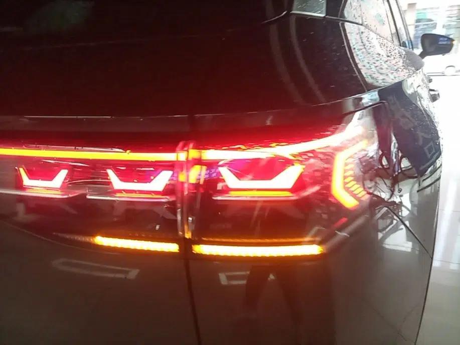 Volkswagen Tavendor 2024 330TSI Luxury Touring Edition — миниатюра 8